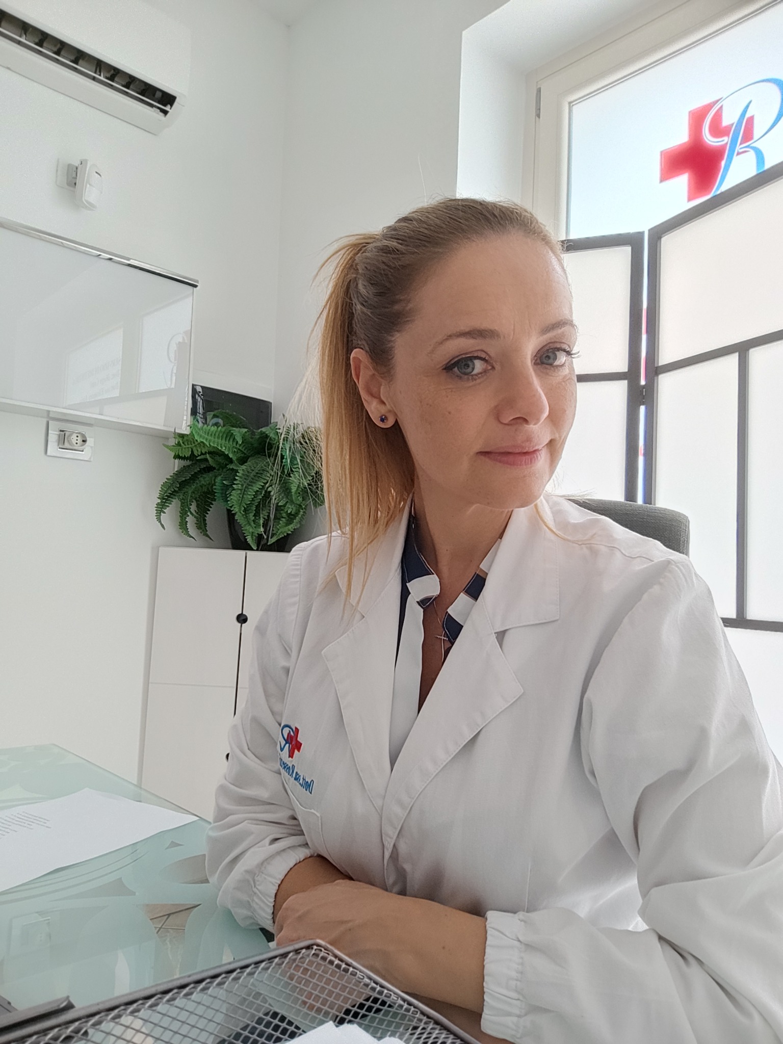 La Dott.ssa Simona Rossetti durante l’attività ambulatoriale